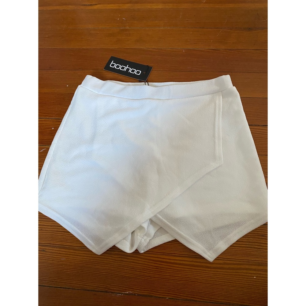 Boohoo Ivory Skort